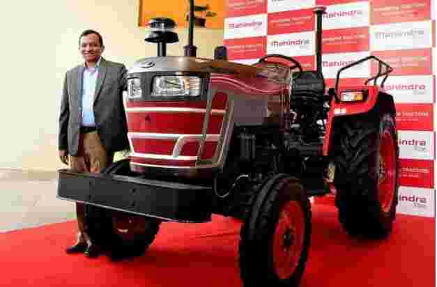 GST在拖拉机上徒步旅行将是汽车行业的巨大打击，M＆M的Pawan Goenka说