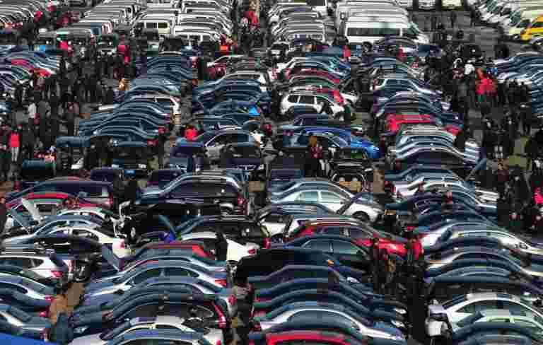 汽车经销商在3月乘客销量上升5％时，汽车经销商称为最糟糕的行业