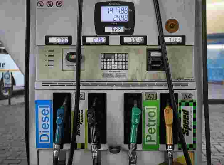 汽油，柴油价格第三天保持不变。在这里查看价格