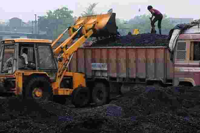 5年来印度的煤炭产量增加了164.58吨;去年234吨煤炭进口
