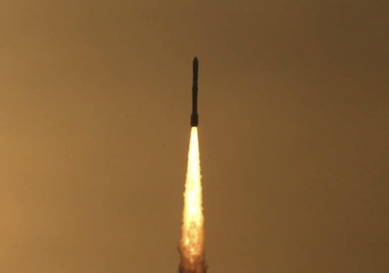 印度推出电子智能卫星4月1日