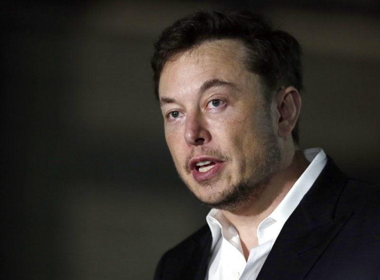 Elon Musk在Twitter上致电Jeff Bezos'CopyCat'