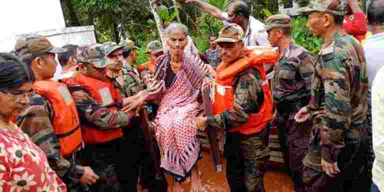 在喀拉拉邦的洪水救济工作中超过15亿卢比的卢比草案