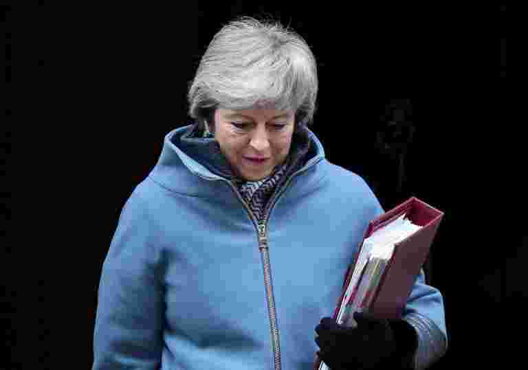 英国PM Theresa可以投票反对无交易Brexit