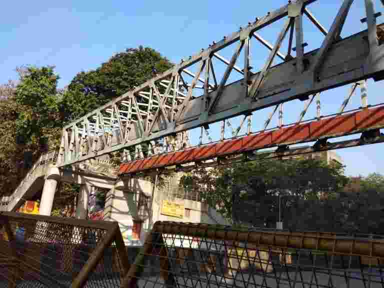 孟买桥倒塌：BMC决定拆解结构