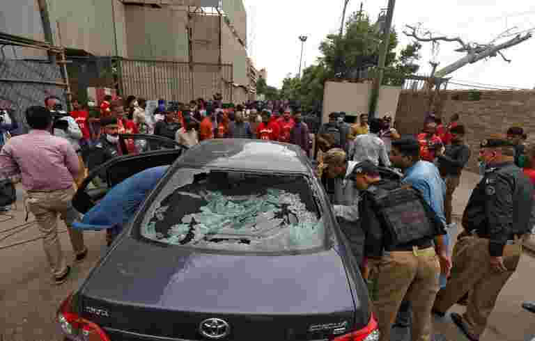 巴基斯坦证券交易所恐怖袭击事件：报告说，2死亡，3人受伤，报告说