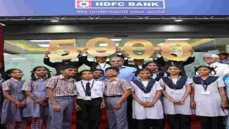HDFC Bank在印度开设了5,000分行。这是银行在24年内种植的方式