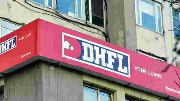 DHFL从浦那的房地产经纪人，担保人寻求贷款会费112亿卢比